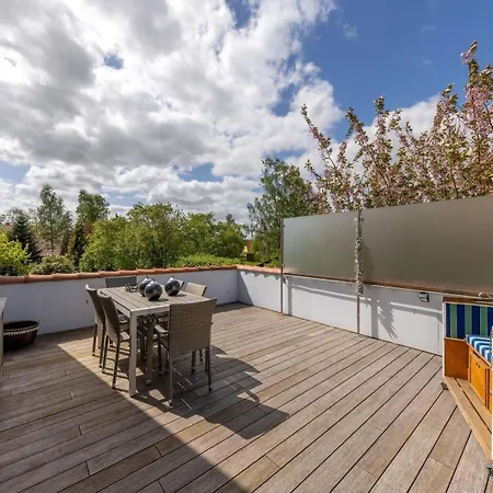 Ruegenbrise-mit-seeblick-fewo-og *