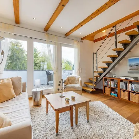 Ruegenbrise-mit-seeblick-fewo-og