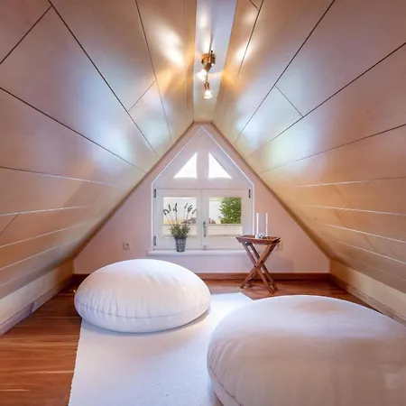 Ruegenbrise-mit-seeblick-fewo-og *