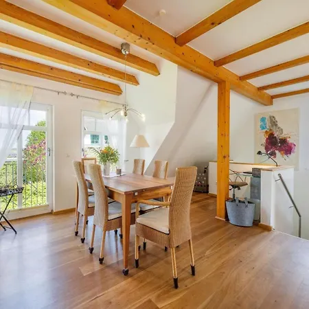 Ruegenbrise-mit-seeblick-fewo-og Zudar