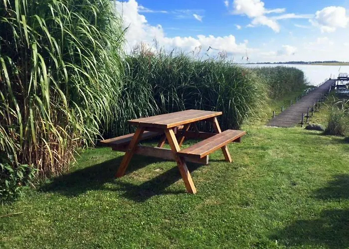 Ruegenbrise-mit-seeblick-fewo-og Lägenhet Zudar